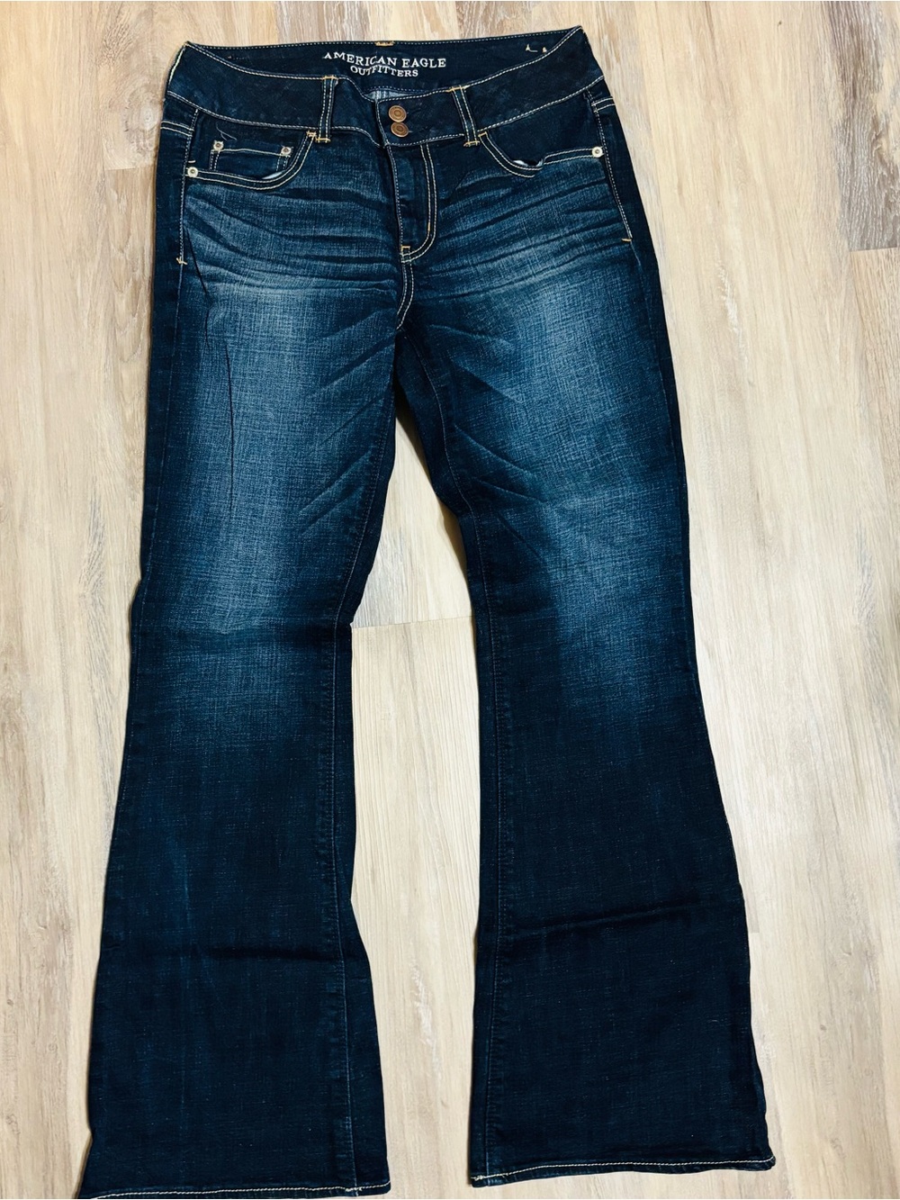 American Eagle Women’s Artist Dark Wash Jeans Size 10